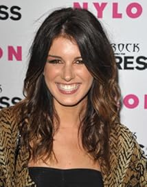 Shenae Grimes-Beech